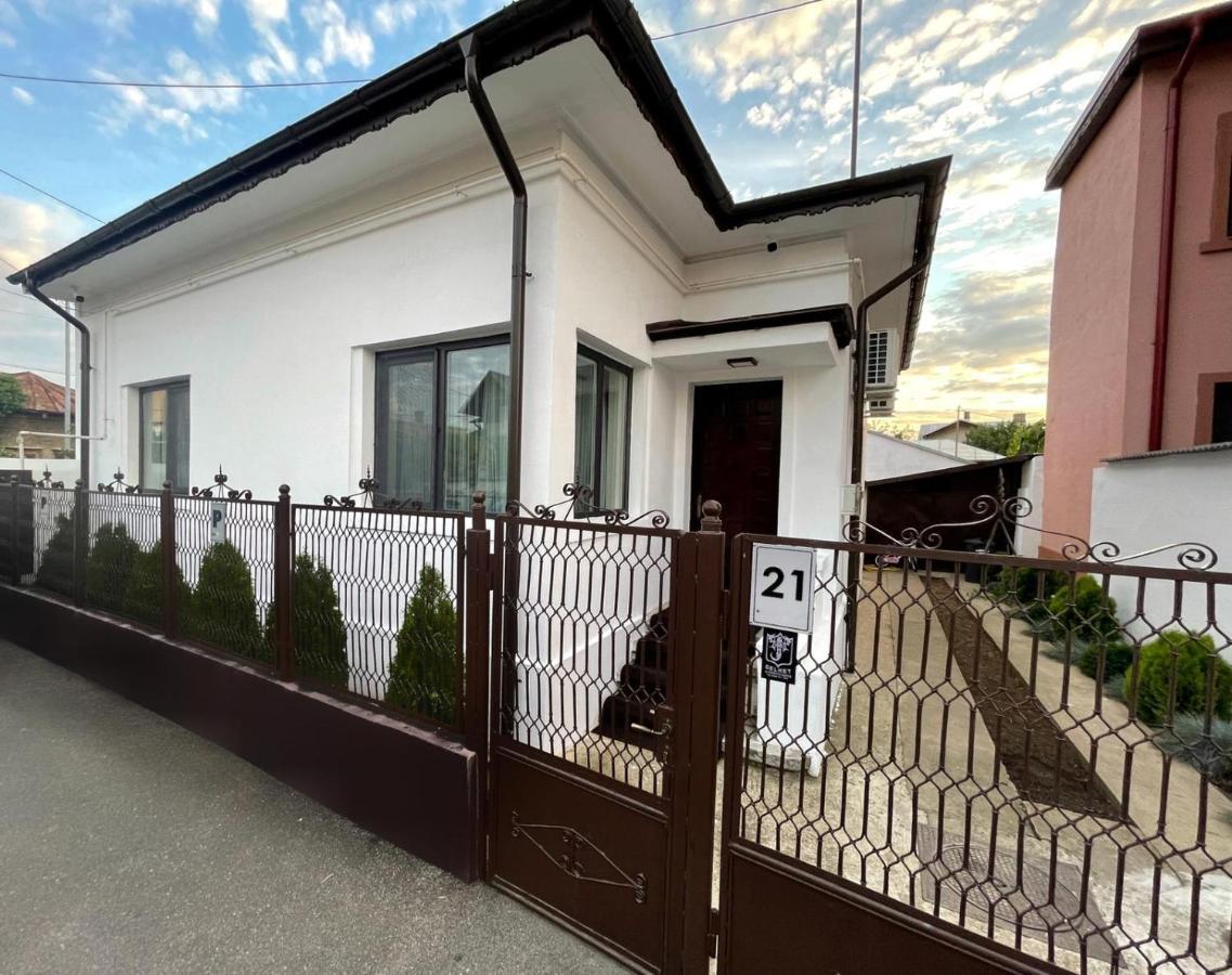 Premier Rooms Ploieşti Exteriör bild